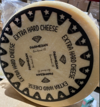 Пармезан Даймонд Экстра твердый сыр 40% круг 48мес. (1*4,5кг) Лайме (Россия)